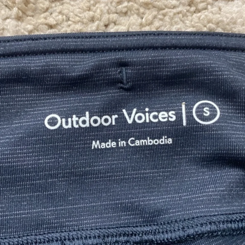 Dark gray outdoor voices size small leggings EUC